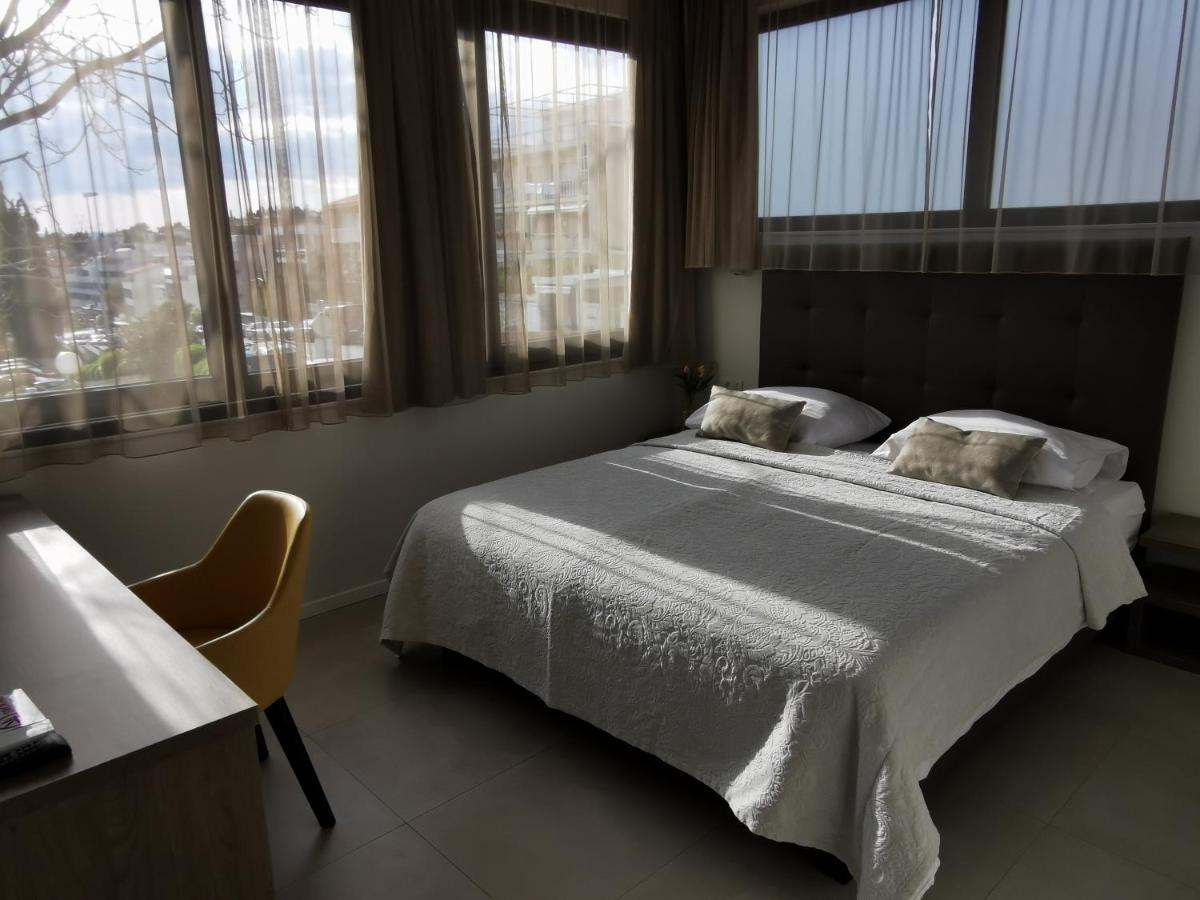 Luxury Rooms Pino Split Exterior foto