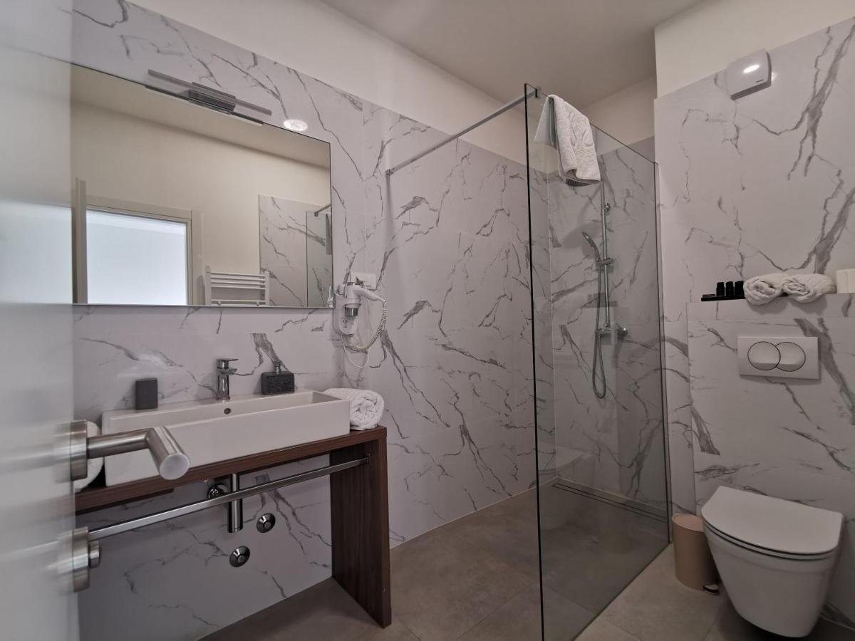 Luxury Rooms Pino Split Exterior foto